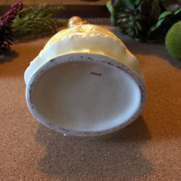 Mid Century Lady Vase Planter - Picture 7 of 8